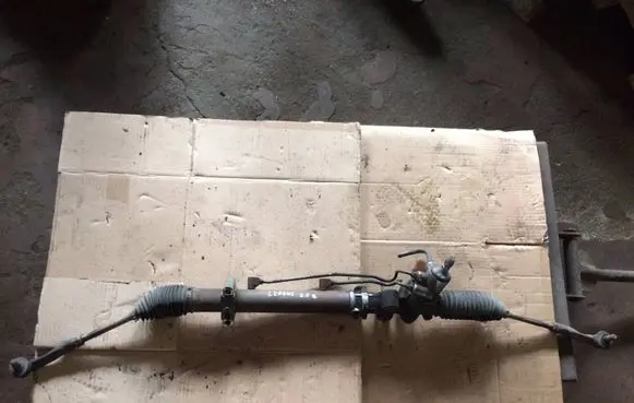 Lexus IS 200-300 Steering rack