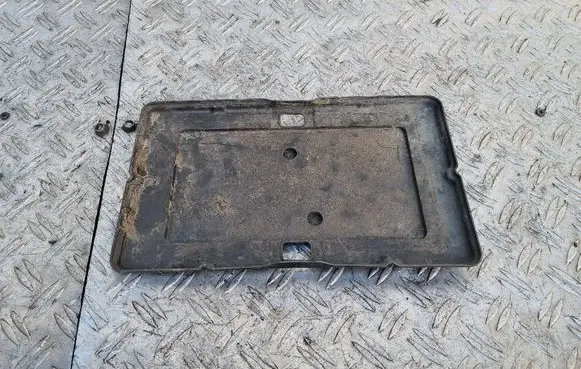 Battery tray