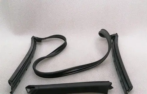 Porsche 911 996 Rubber seal front coupe door window 99656102700
