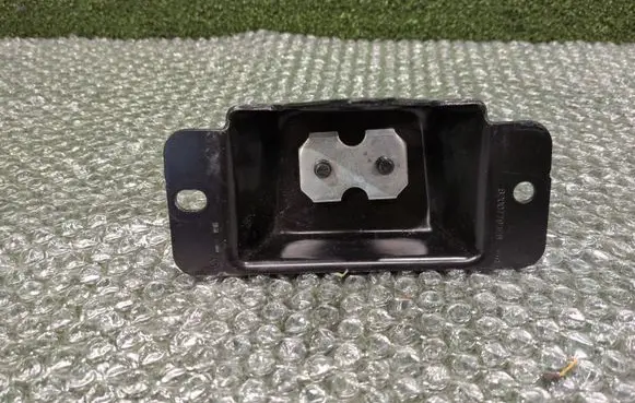 Renault Master III Rear door lock 8200778368