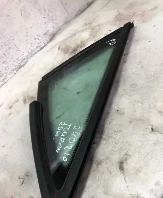 Volkswagen Touran III Front door vent window glass four-door 43r011582