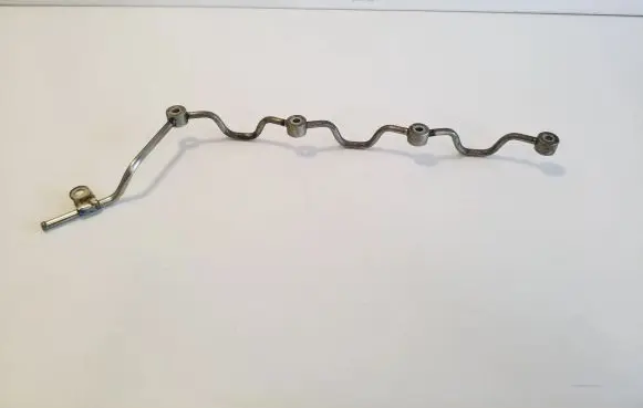 Toyota Hilux (AN120, AN130) Fuel return line/hose 