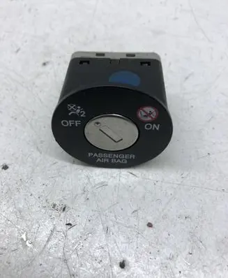 Hyundai ix35 Passenger airbag on/off switch 