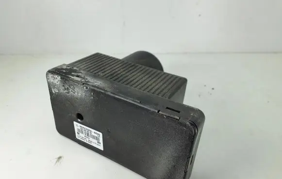 Mercedes-Benz E W211 Vacuum pump 2038000048 0132006365