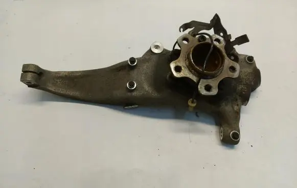 BMW 5 G30 G31 Front wheel hub spindle knuckle 6886381-02