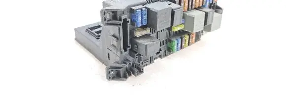 Mercedes-Benz CLS C219 Fuse module 2115457301
