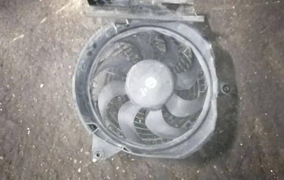 Hyundai Santa Fe Air conditioning (A/C) fan (condenser) 9773026