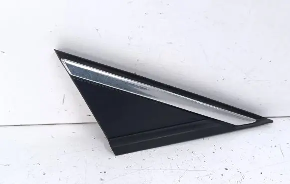 Opel Astra K Fender end trim 39041996 482722431