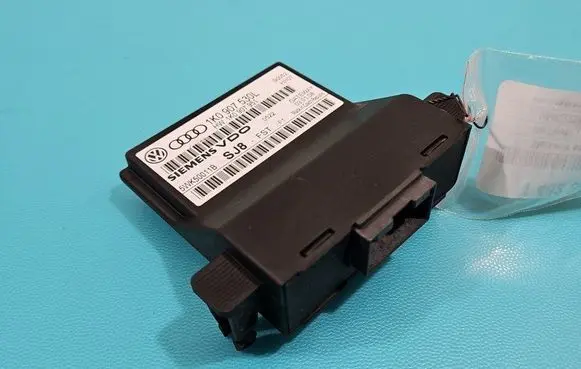 Volkswagen Tiguan Central body control module 1K0907530L IMPRK1482345