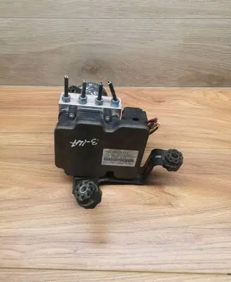BMW X5 F15 ABS Pump 6884730 6884729