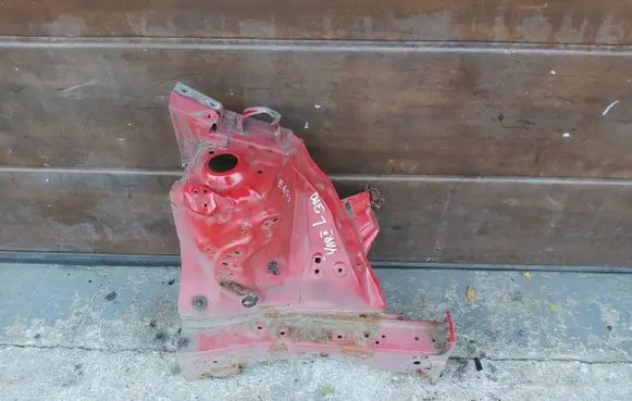 Toyota Yaris Front bodywork piece 