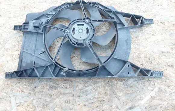 Renault Laguna II Fan set 8200025635