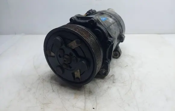 Volkswagen Golf IV Air conditioning (A/C) compressor (pump) 1J0820803K SD7V16