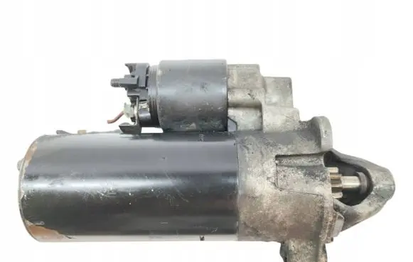Volkswagen PASSAT B5.5 Starter motor 068911024G