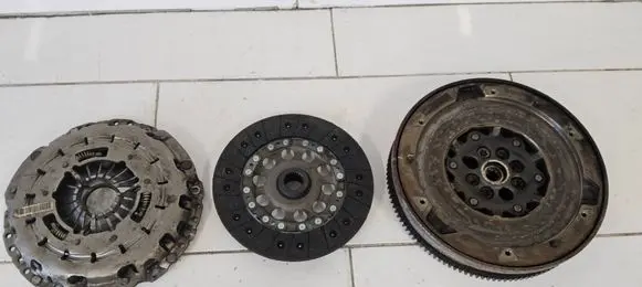 BMW 1 E81 E87 Clutch set kit 7567831