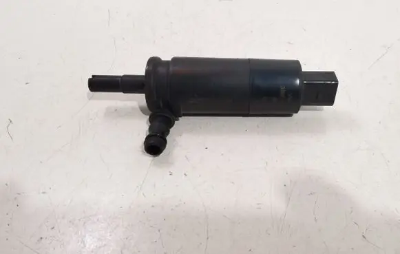 Audi Q7 4L Headlight washer pump 3B0955681