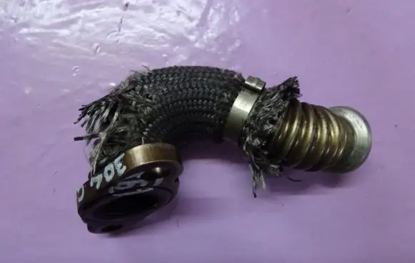 Renault Scenic II - Grand scenic II EGR valve line/pipe/hose 304GBA