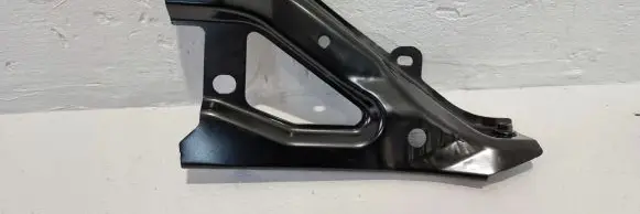 Tesla Model Y Fender mounting bracket 1487577-00-A