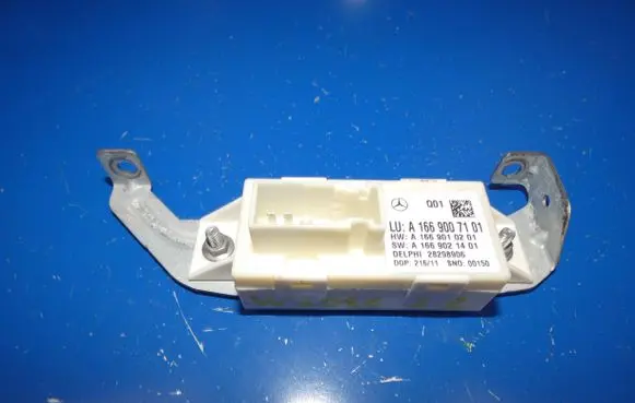 Mercedes-Benz C AMG W204 Light module LCM A1669007101 A1669021401 A1669010201