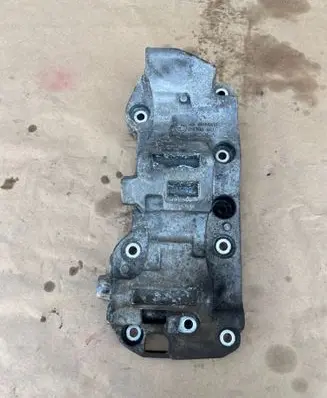 BMW 3 E90 E91 Generator/alternator bracket 8506863 174786