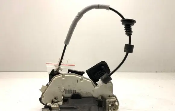 Skoda Rapid (NH) Front door lock 5E1837015