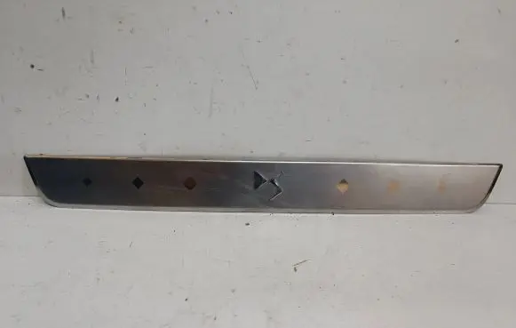 Citroen DS7 Crossback Front sill trim cover 98224855VV