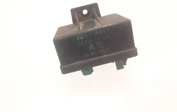 Citroen C5 Glow plug pre-heat relay 9639912580