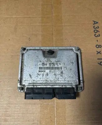 Volkswagen Golf IV Engine control unit/module 038906012FA 28SA5013 0281010650