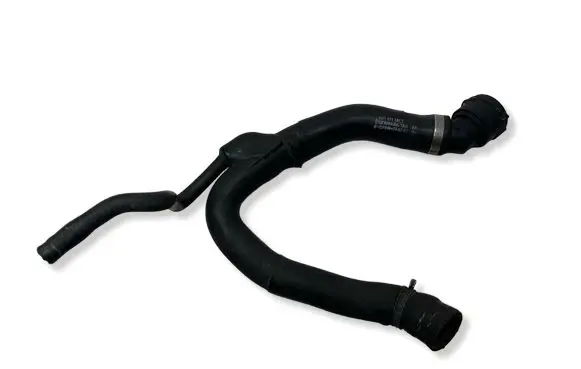 Volkswagen Golf IV Engine coolant pipe/hose 8D0121101T