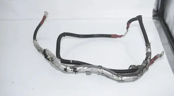 BMW 5 F10 F11 Positive cable (battery) 8508193 12428508193