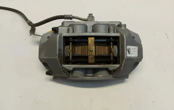 Tesla Model 3 Front brake caliper 104461-00-e