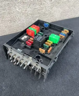 Volkswagen Touran I Fuse module 1K0937806D 1K0937804G 1K0937800AJ