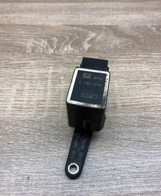 BMW 3 E90 E91 Headlight/headlamp level sensor 6784694