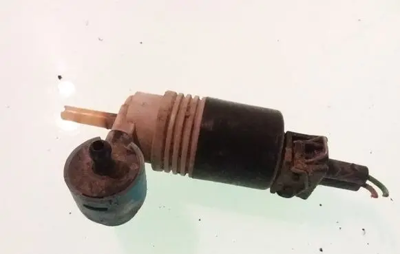 Volkswagen Golf III Windscreen/windshield washer pump 4A0837398A