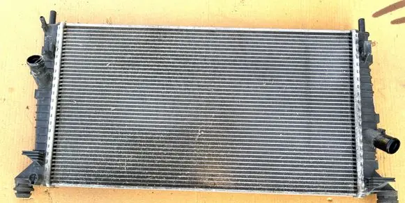 Volvo V50 Coolant radiator 3M5H8005RK 3M5H8005