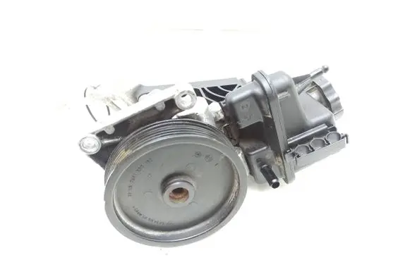 Mercedes-Benz E W212 Power steering pump 7691332150