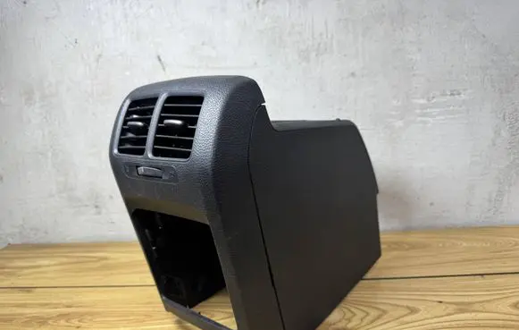 Volkswagen Golf VI Armrest 1K0863323Q 1K0863319M