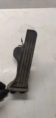 Volkswagen PASSAT B6 Accelerator throttle pedal 1K1723503L 6PV00860001
