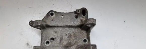 Citroen C4 I Generator/alternator bracket 9659649080