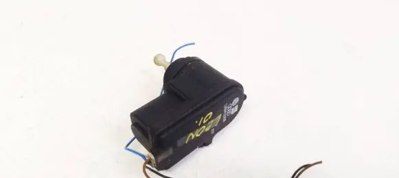 Volkswagen Golf III Headlight level adjustment motor 1J0941295B