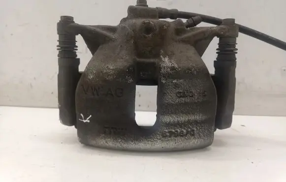 Volkswagen Arteon Shooting Brake Front brake caliper