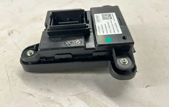 Maserati Ghibli Air conditioning/heating control unit 006701052760 20180813 645014400004205