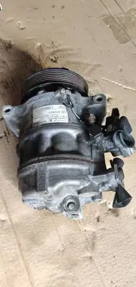 Mercedes-Benz C W205 Air conditioning (A/C) compressor (pump) A0008303902