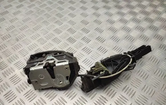 BMW 3 E90 E91 Front door lock 7059974