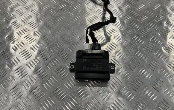 Mazda 3 Fuel pump relay PAF118561