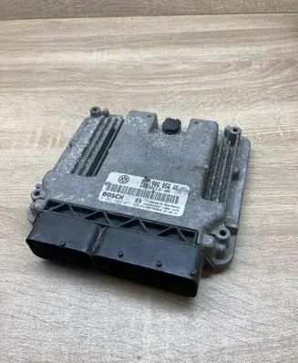 Volkswagen Golf V Engine control unit/module ECU 03C906056AK 0261S02071