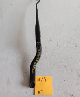 Opel Vectra C Front wiper blade arm 359898565