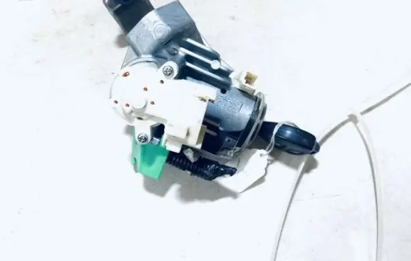 Toyota RAV 4 (XA30) Ignition lock 45020426 45020-42-6