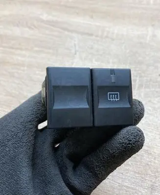 Ford Mondeo Mk III Windscreen/window heater switch 1S7T18C621AA