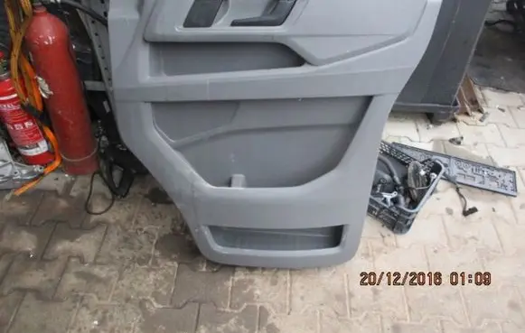 Volkswagen Crafter Front door card panel trim WWWWS44449